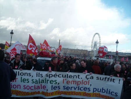 MANIF POUR REFUSER DE PAYER LA CRISE DU SYSTEME ! CONCORDE ASSEMBLEE NATIONALE